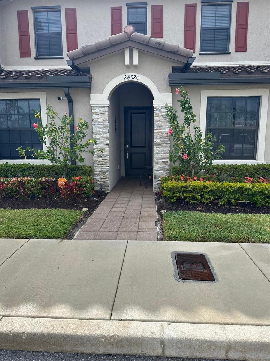 COCO PALM VILLAS - Residential