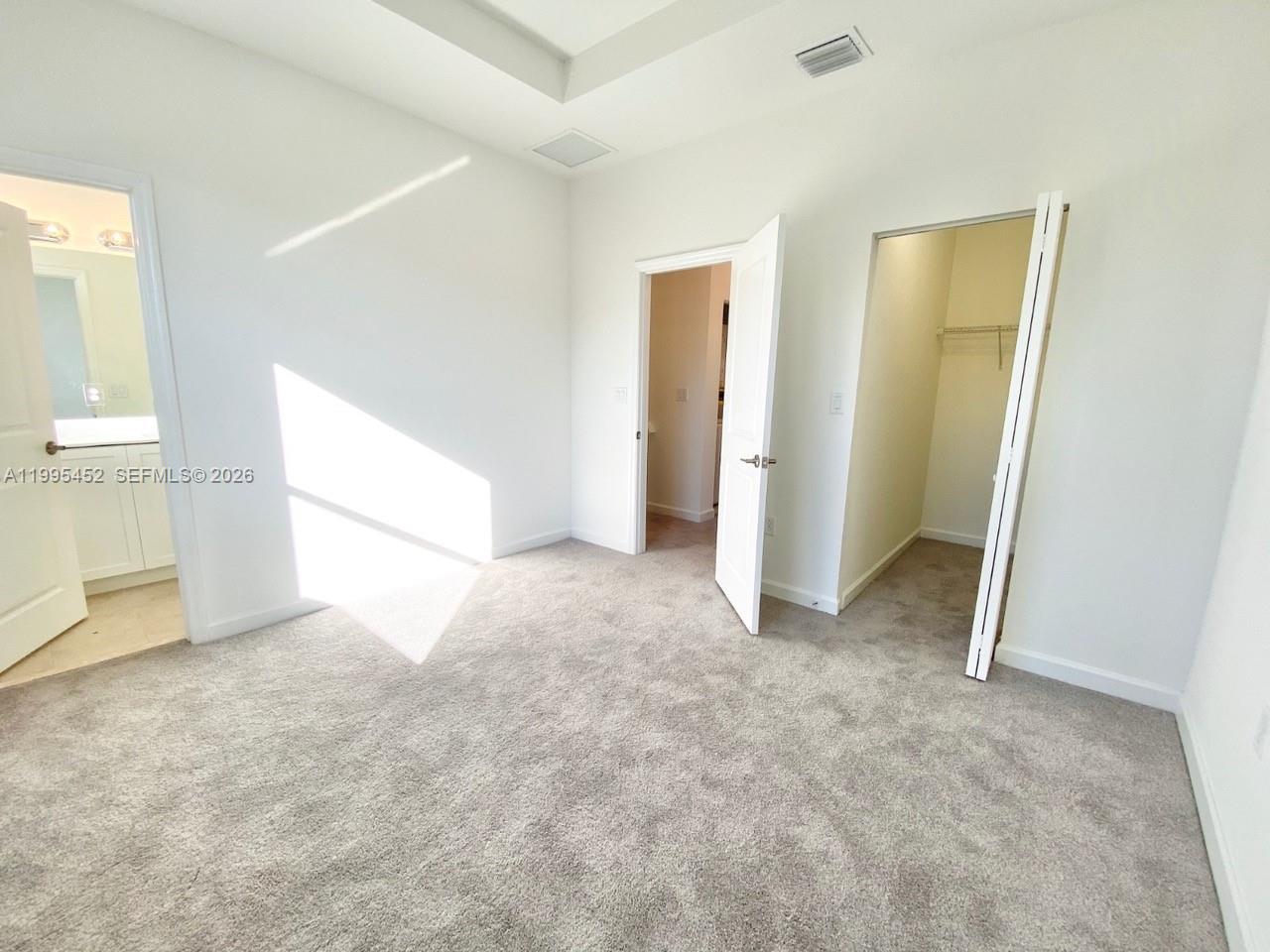 COCO PALM VILLAS - Residential