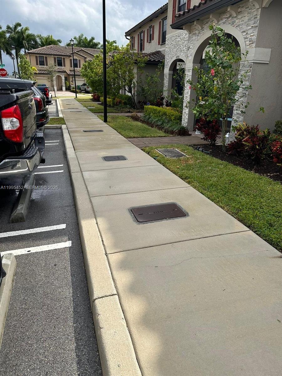 COCO PALM VILLAS - Residential