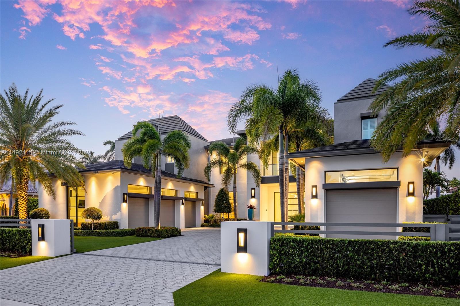 ROYAL PALM YACHT & COUNTRY - Residential