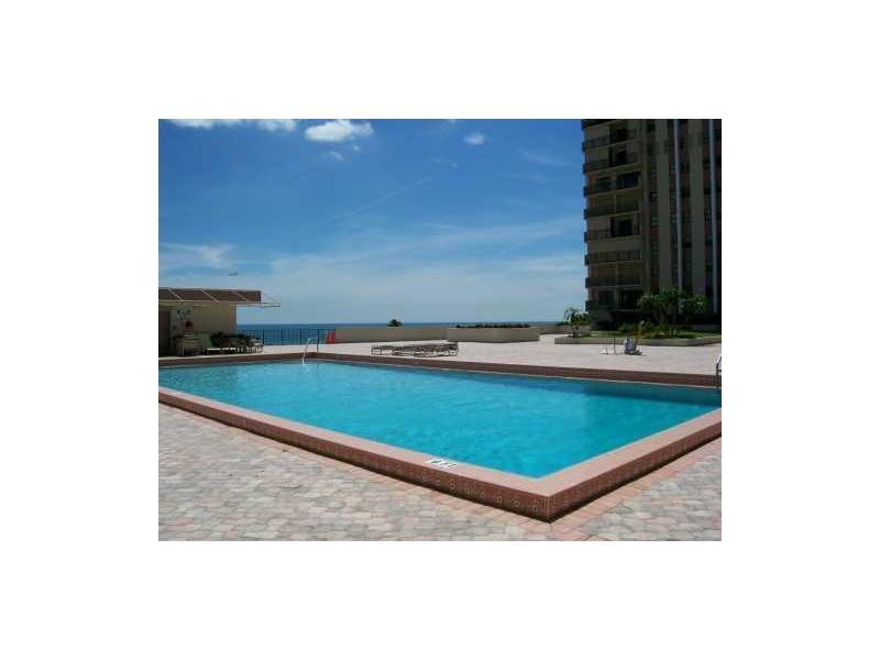 THE SUMMIT CONDO - Residential Lease