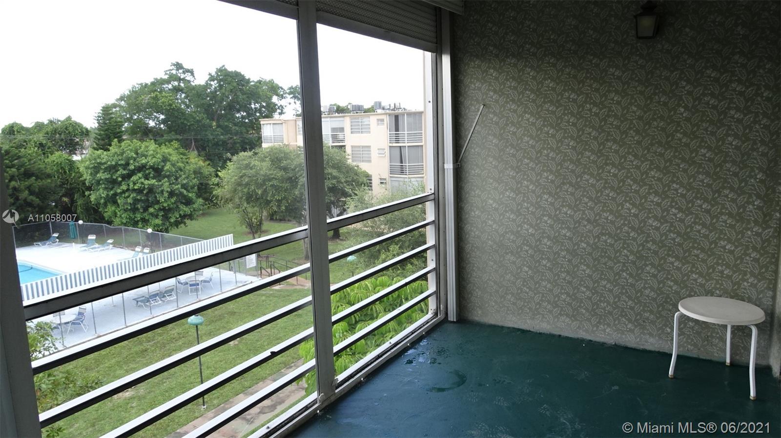 ROLLING GREEN CONDO B - Residential Lease