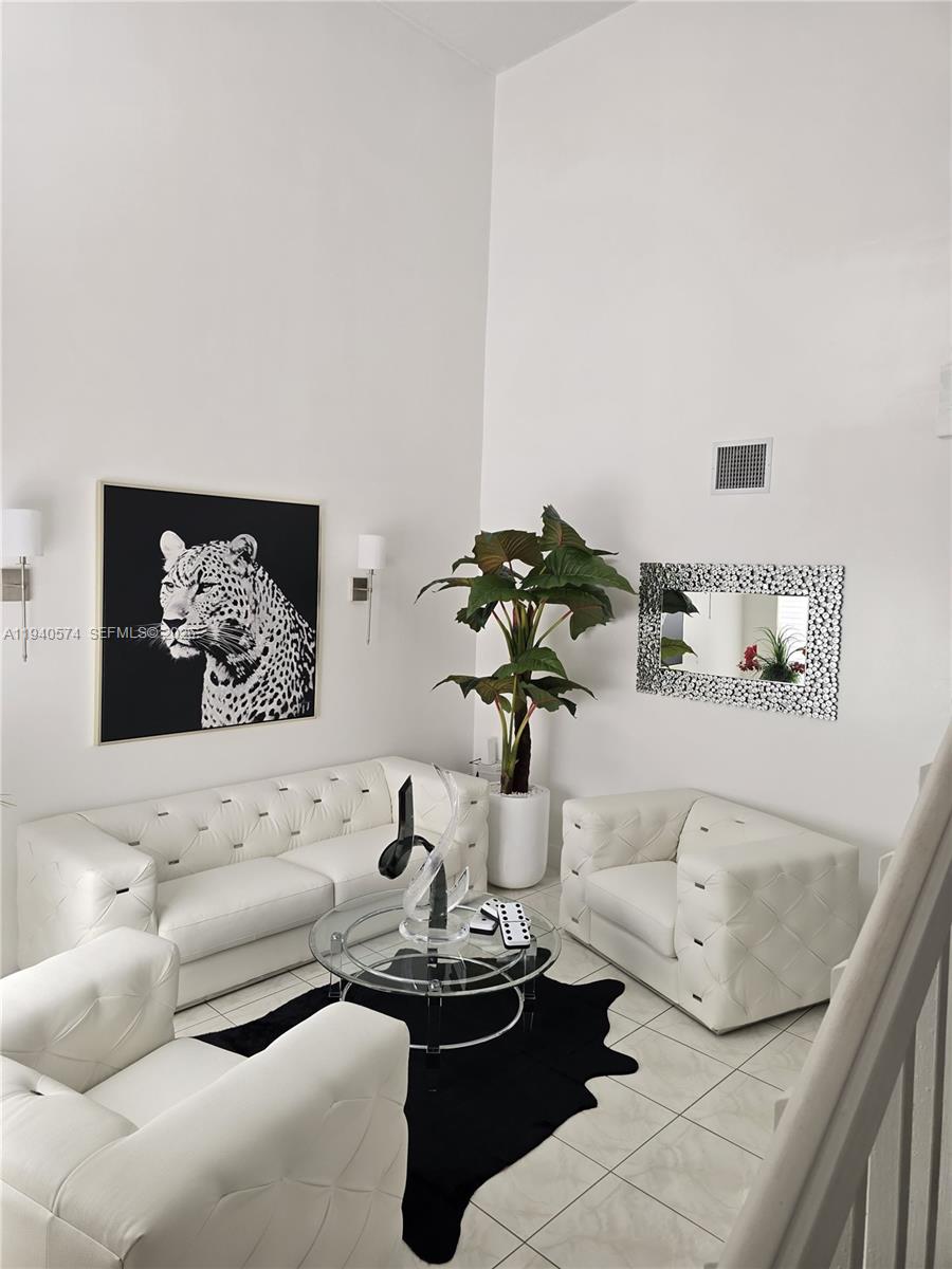 PRINCETONIAN ESTATES - Residential