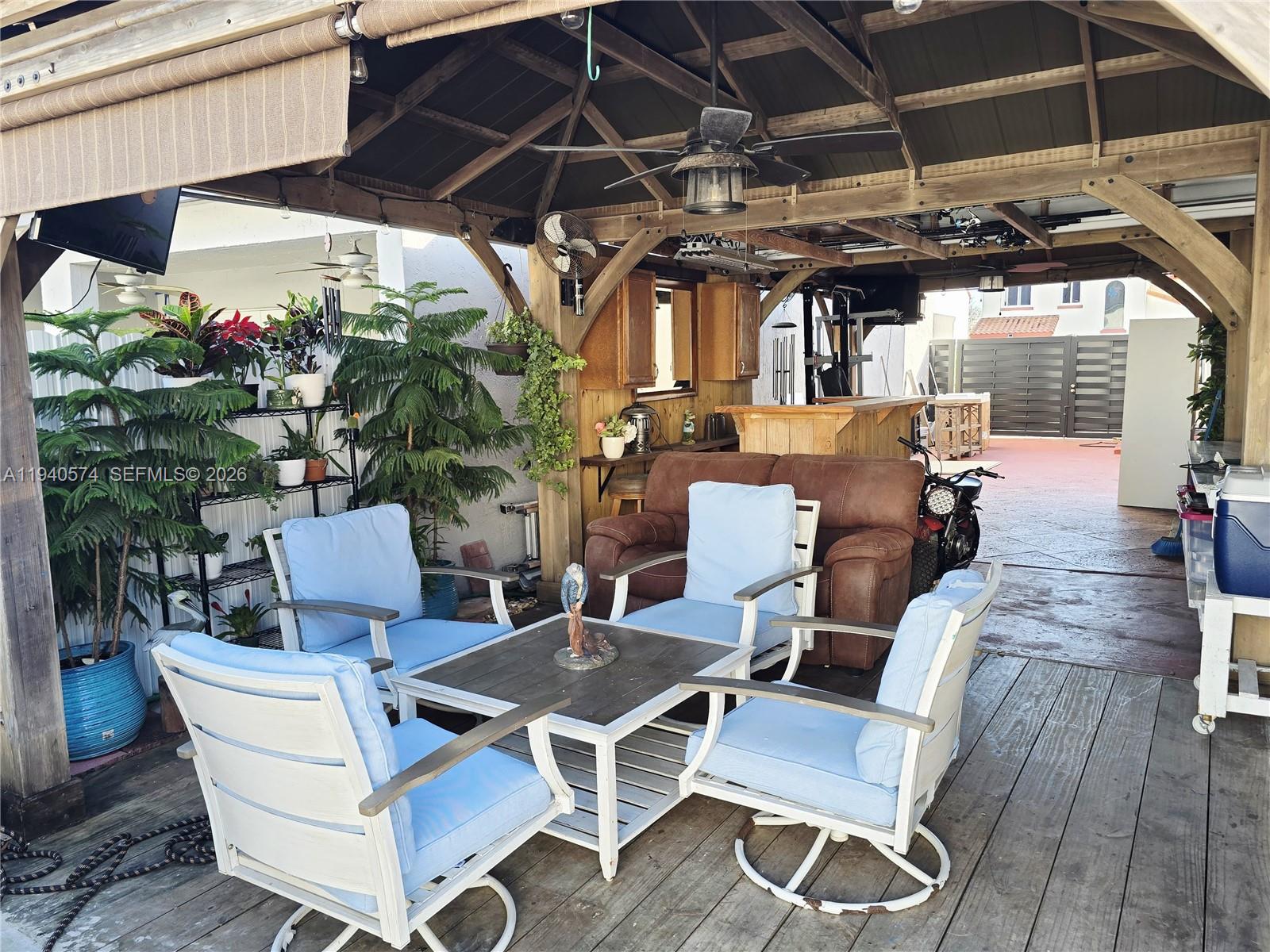 PRINCETONIAN ESTATES - Residential