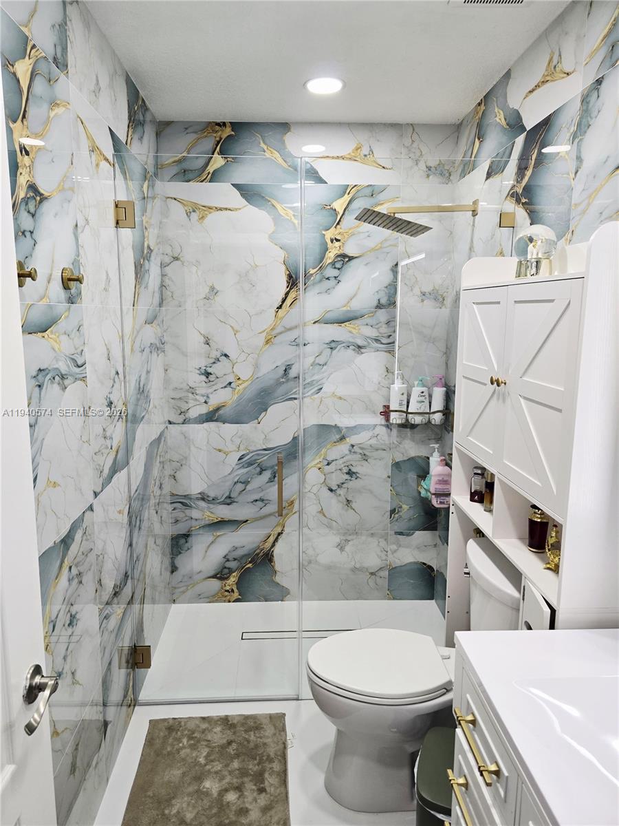 PRINCETONIAN ESTATES - Residential