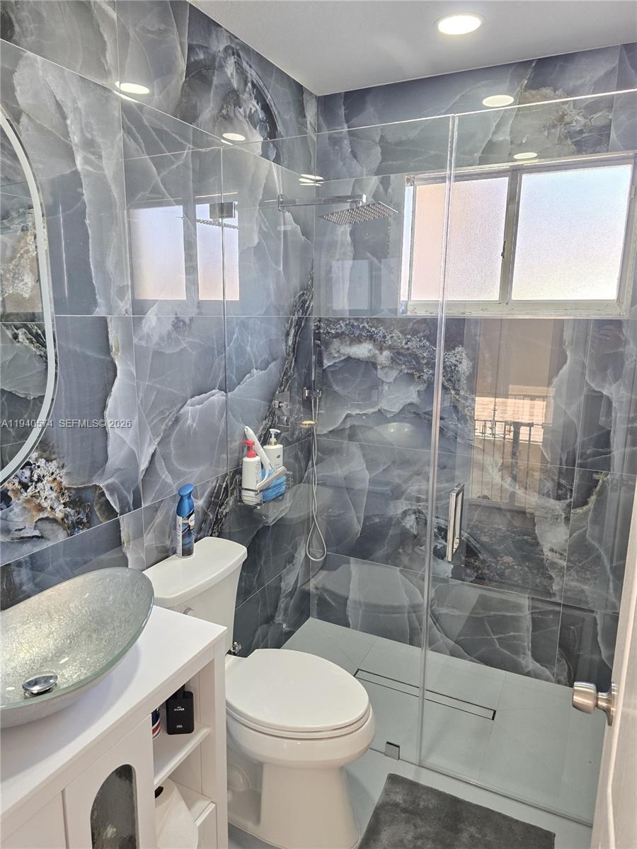 PRINCETONIAN ESTATES - Residential