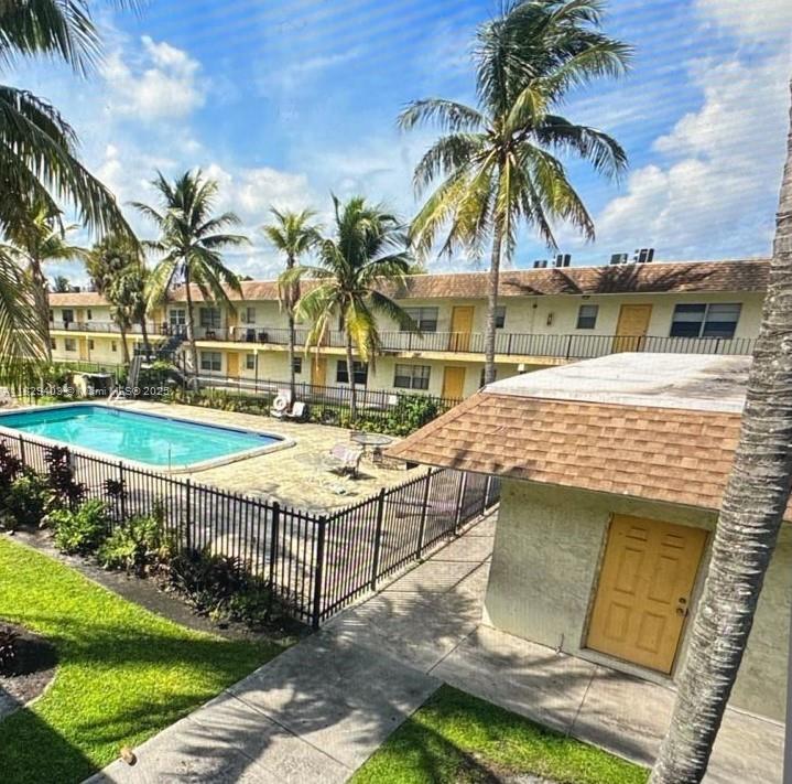 Beautiful 1 bed and 1 bath at CALYPSO CAY CONDO. RENT includes water and it has an assigned parking. Great complex with open courtyard, community pool, picnic and child areas. Laundry available onsite for tenants and residents in building. Excellent location, ready to move-in. Conveniently located minutes away from shopping centers, restaurants, hospitals and all major highways.