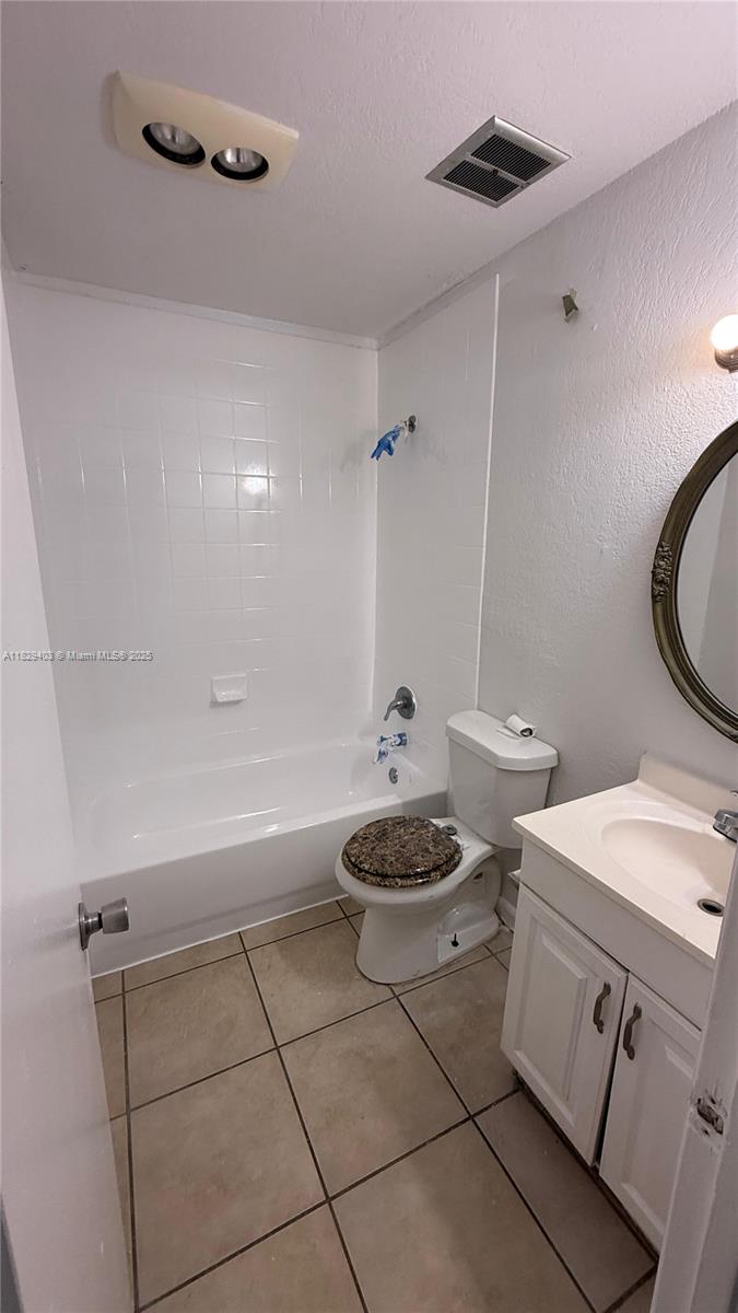 CALYPSO CAY CONDO - Residential Lease