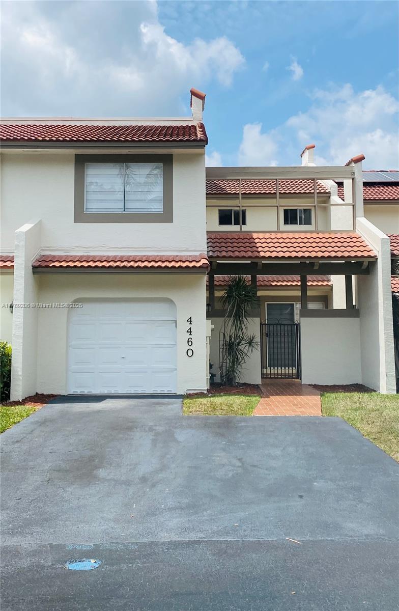Rental Property at 4460 Nw 102nd Pl, Doral, Miami-Dade County, Florida - Bedrooms: 3 
Bathrooms: 3  - $4,000 MO.