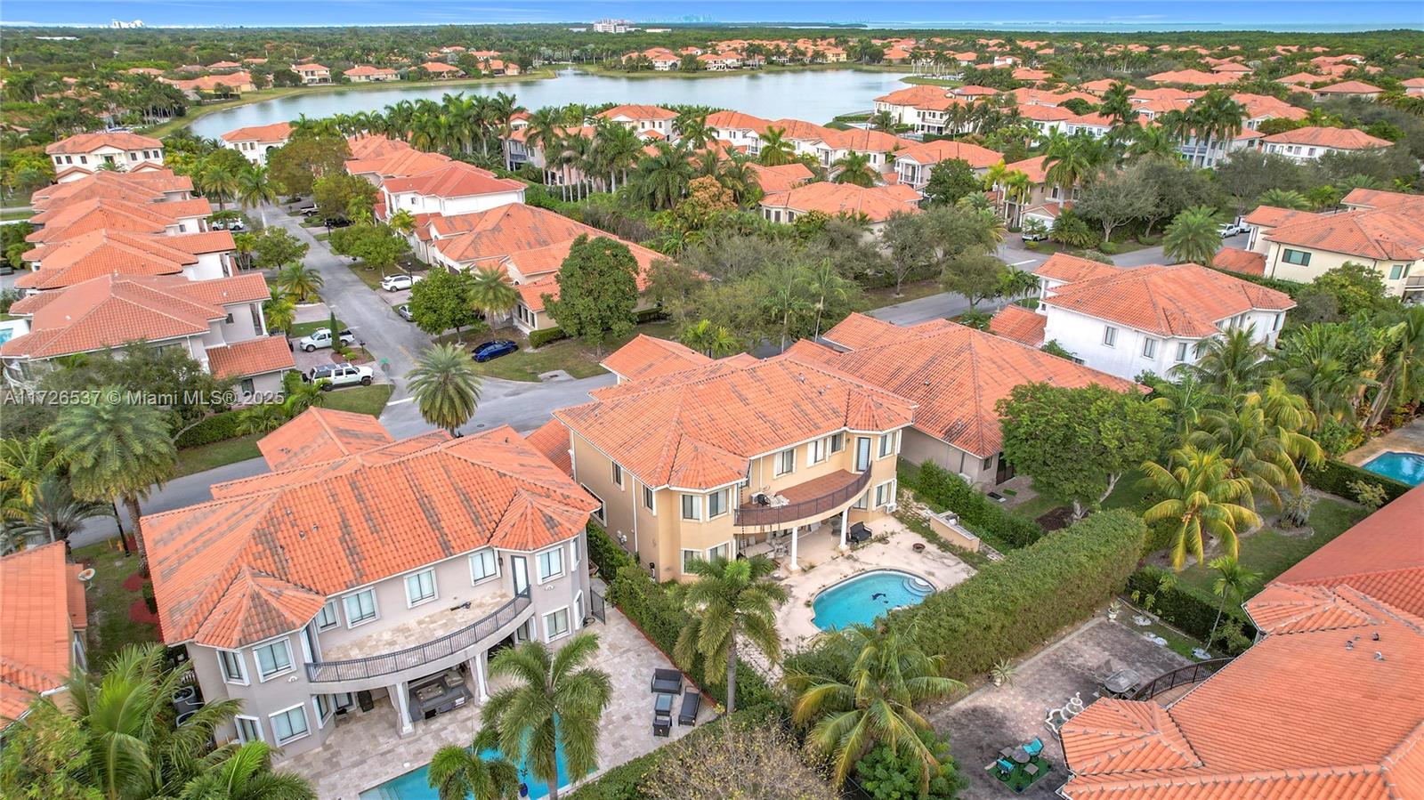 CUTLER CAY - Residential