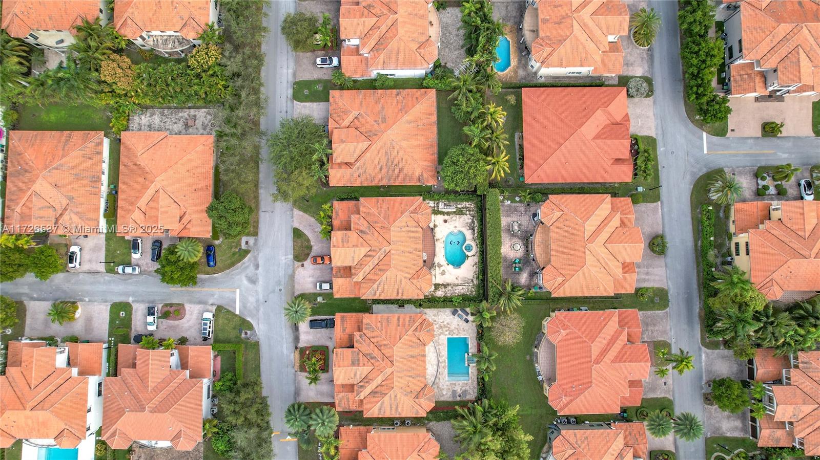 CUTLER CAY - Residential