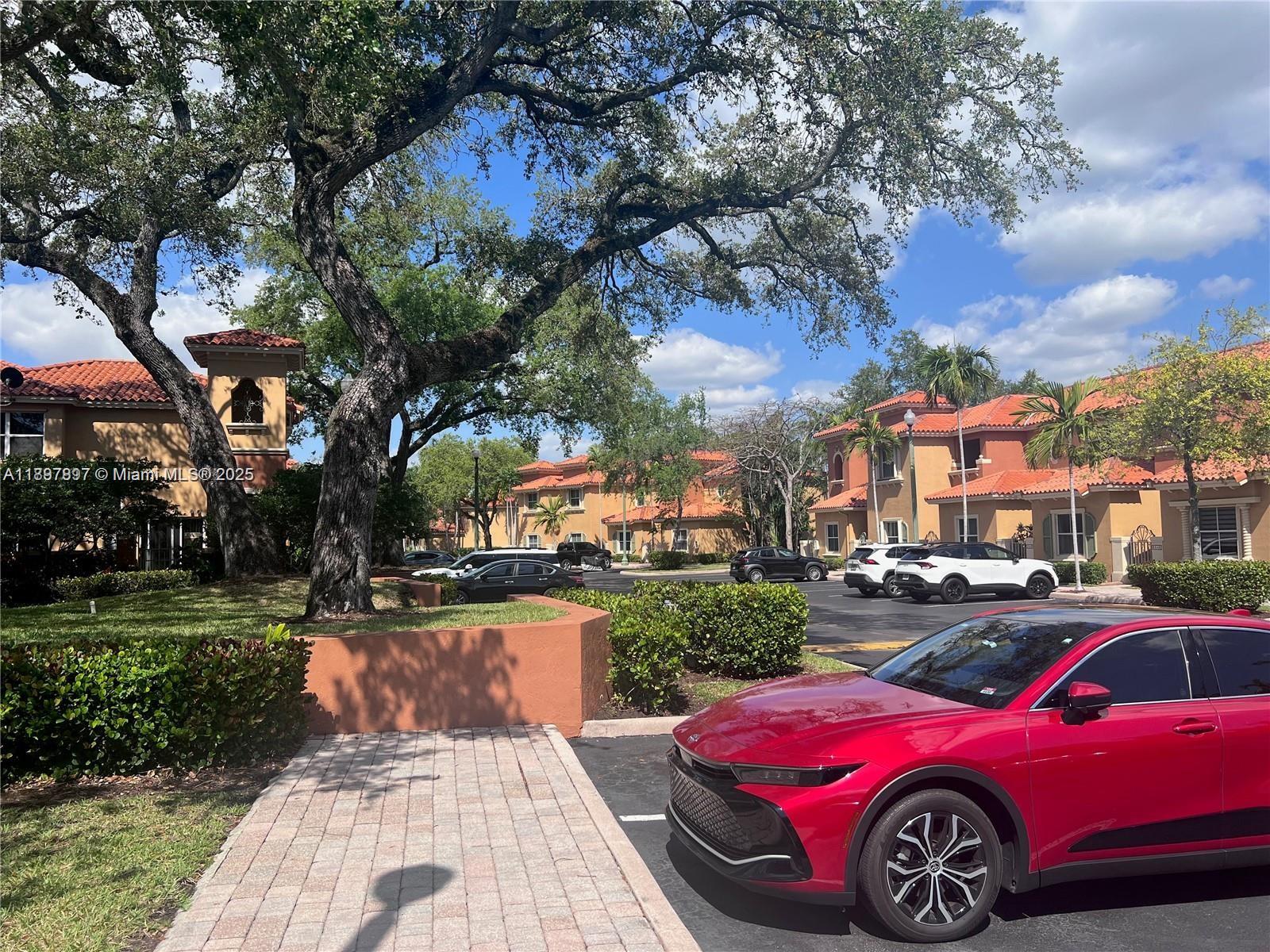 VILLAS AT HARBOR ISLES CO - Residential Lease