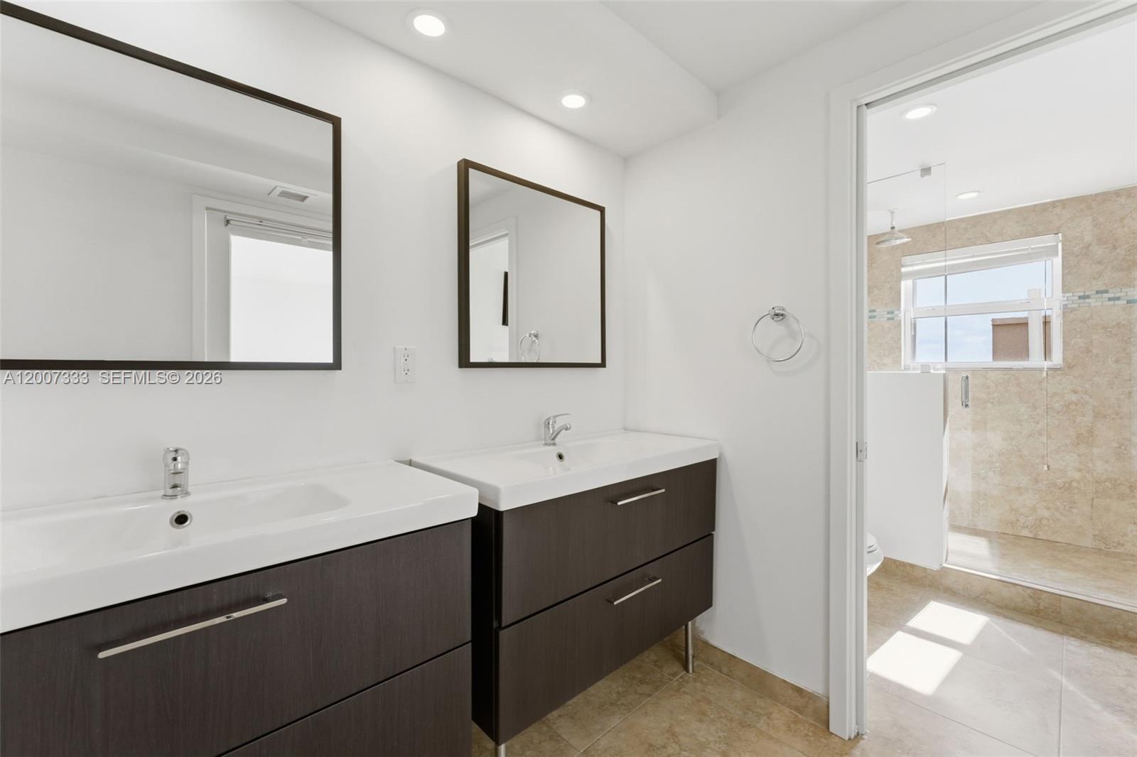 KEYSTONE TOWERS CONDO - Residential