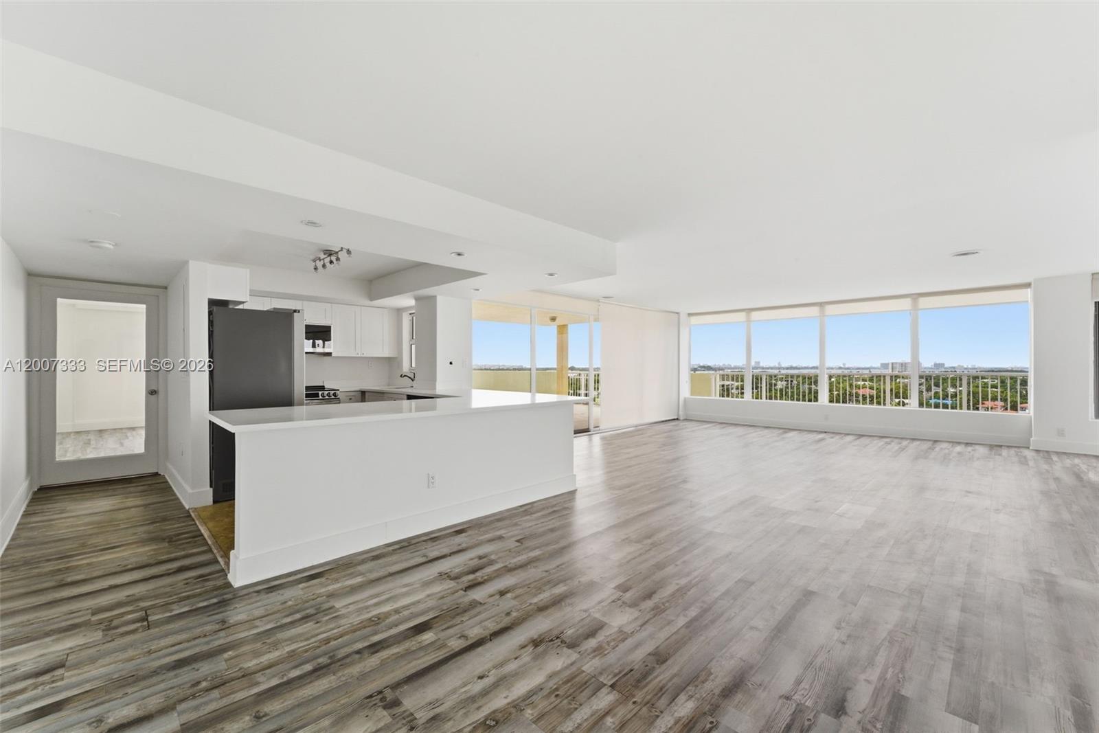 KEYSTONE TOWERS CONDO - Residential