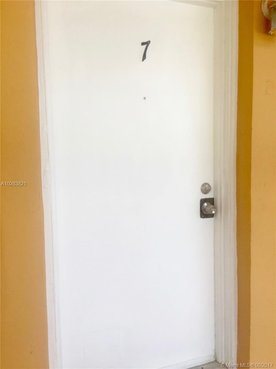 South Miami Villas Condo - Residential Lease