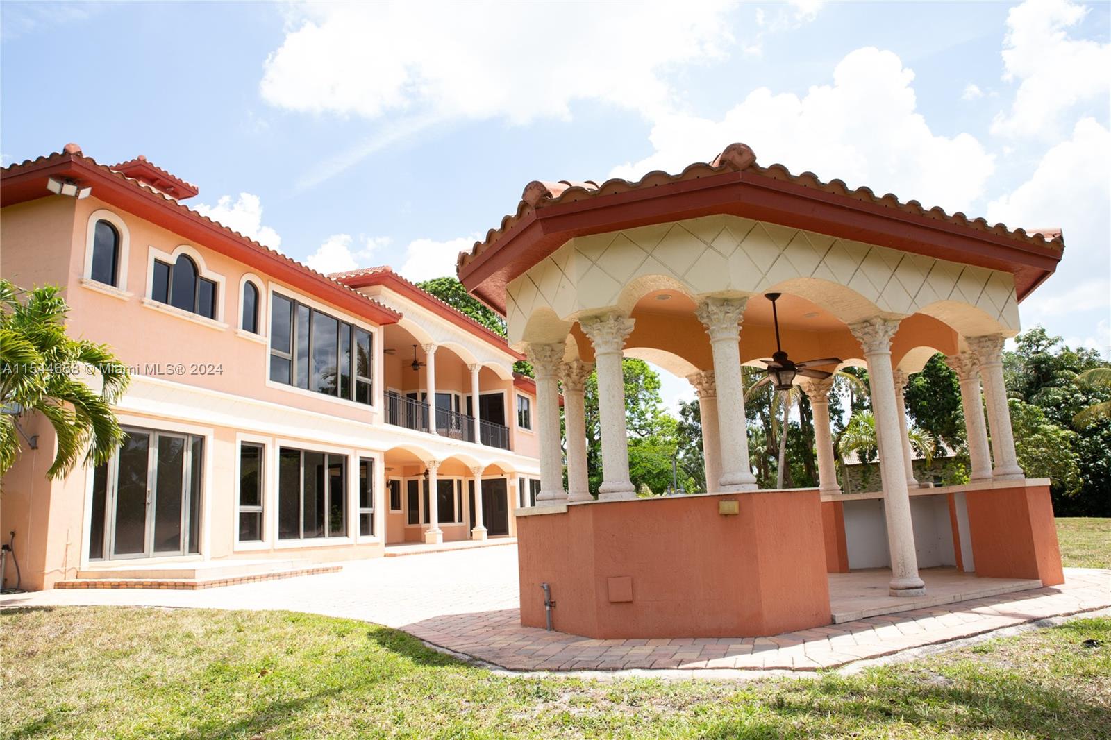 FLA FRUIT LANDS CO - Residential