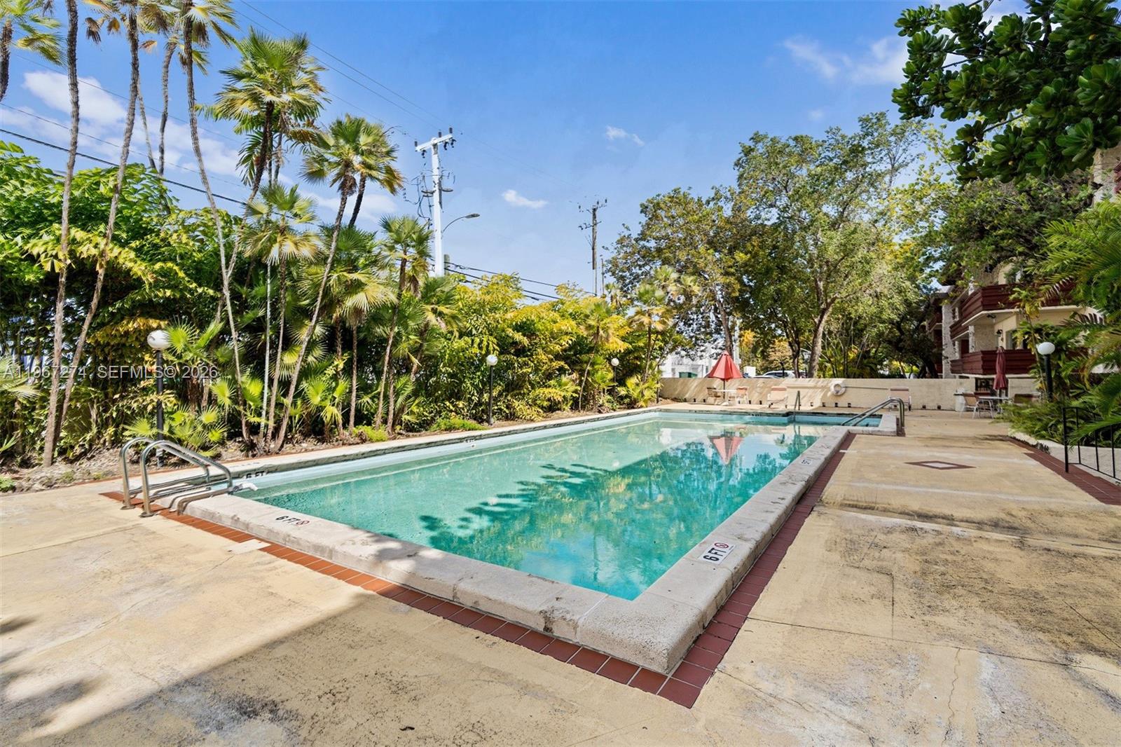 VILLA CAPRI CONDO - Residential