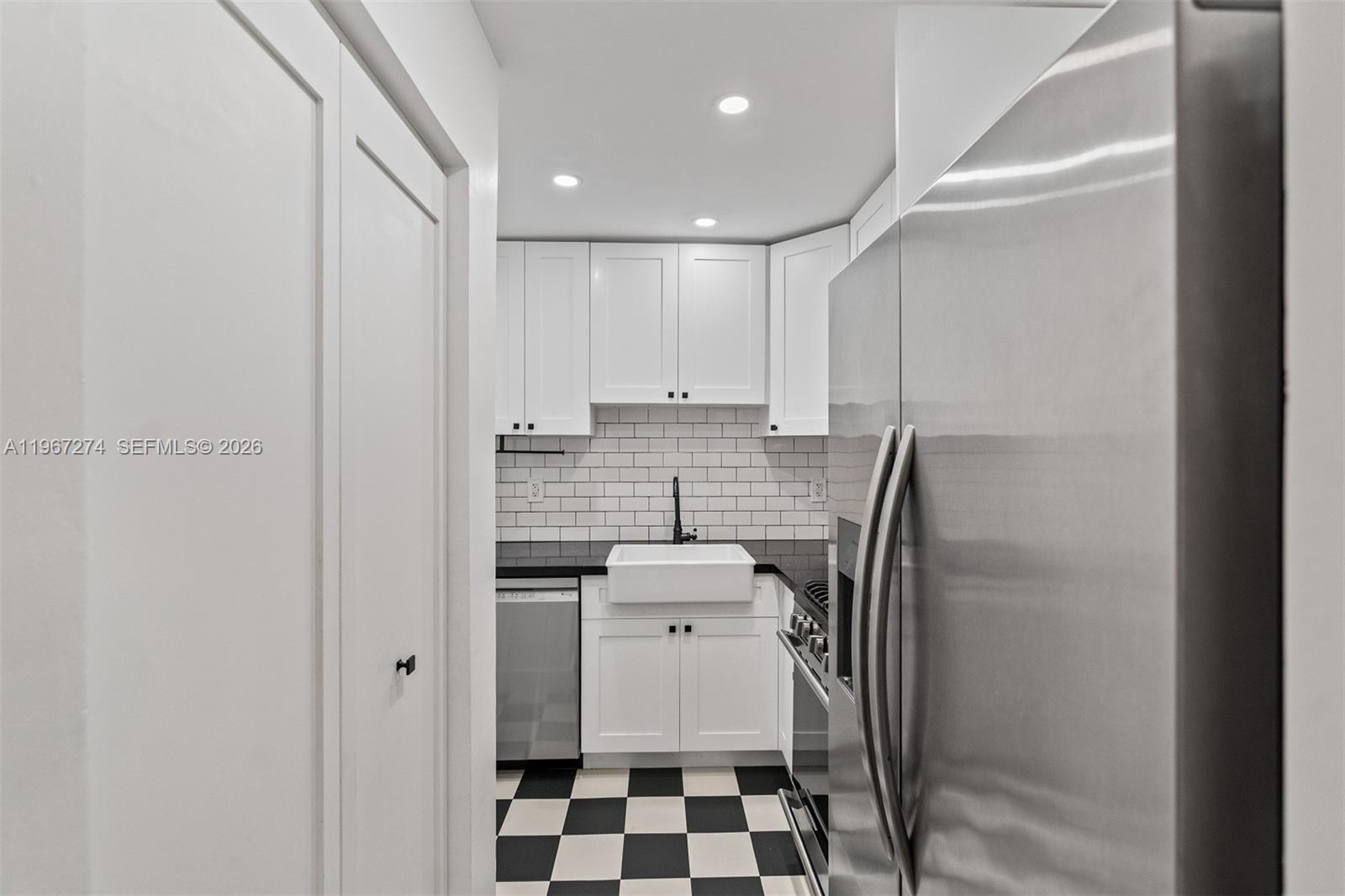 VILLA CAPRI CONDO - Residential