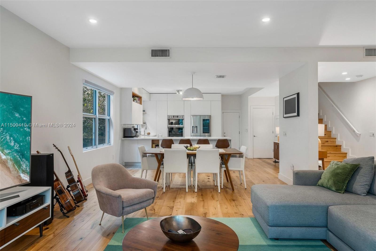 TANGERINE SUB - Residential