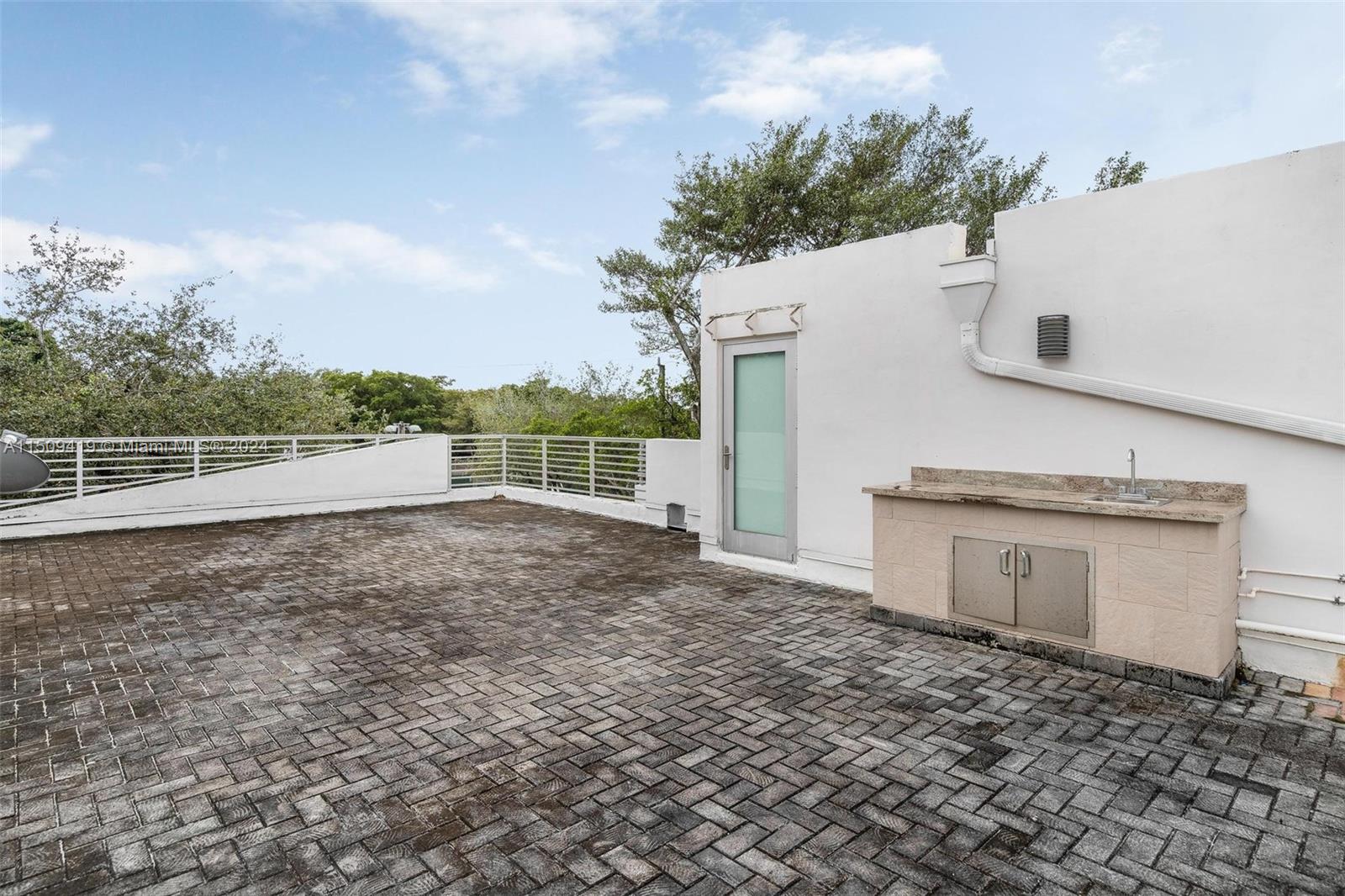 TANGERINE SUB - Residential