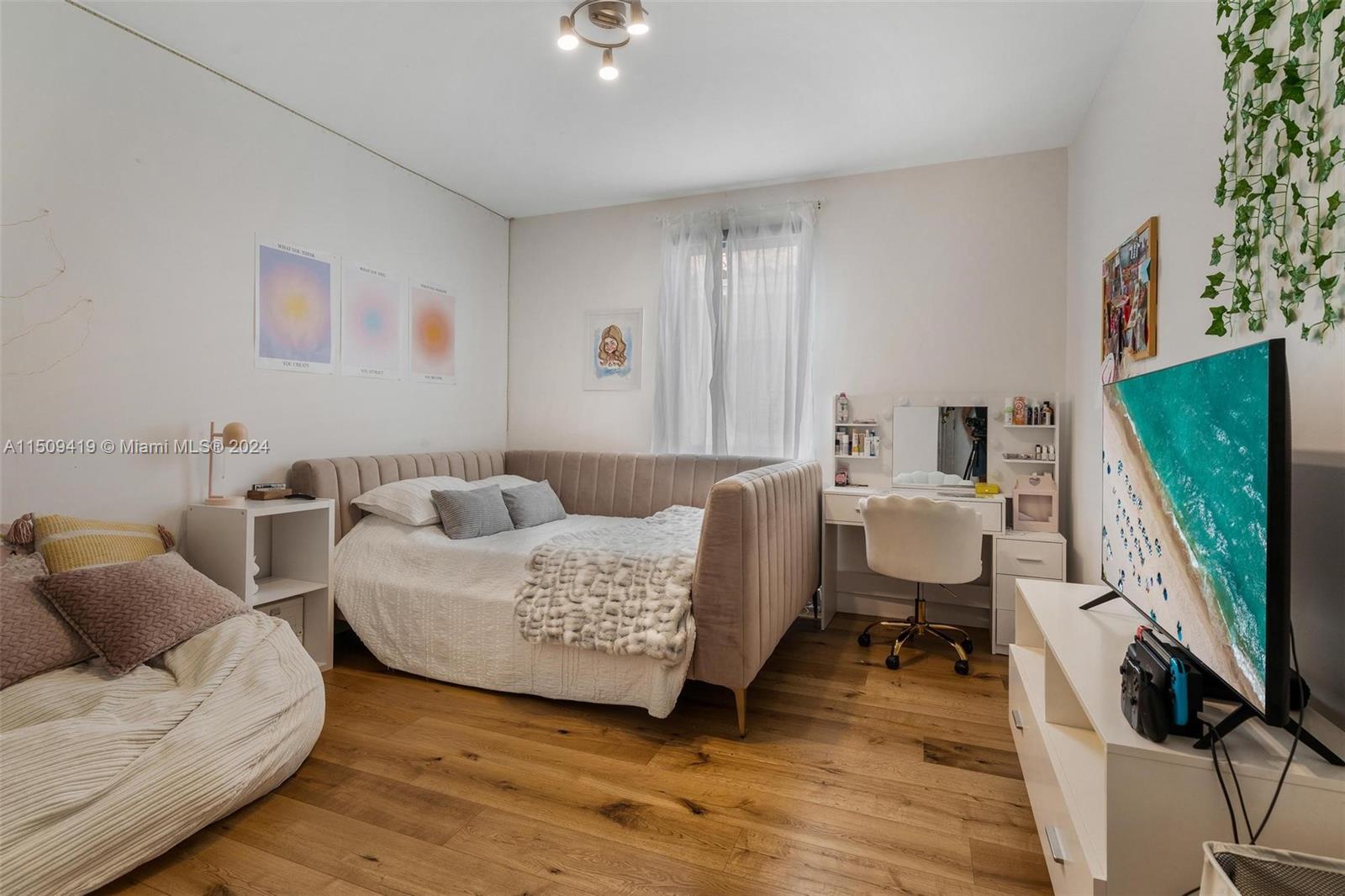 TANGERINE SUB - Residential