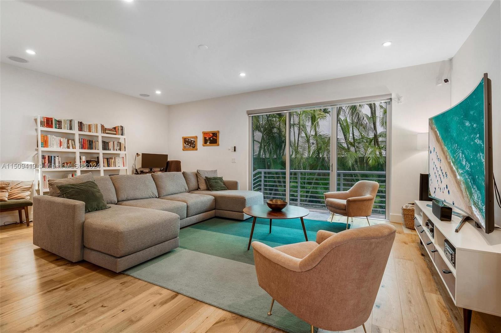 TANGERINE SUB - Residential