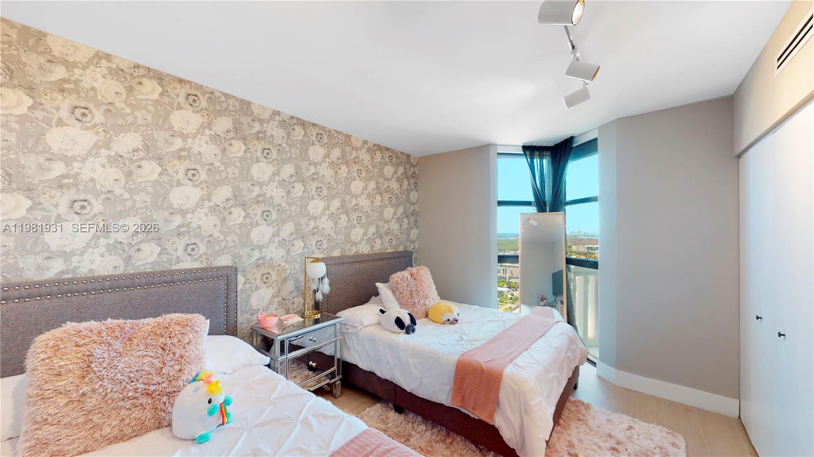 1000 ISL BLVD WILLIAMS IS - Residential Lease