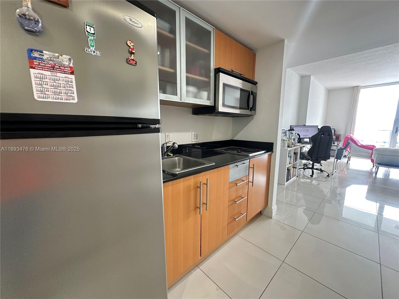 1750 N Bayshore Dr 2808