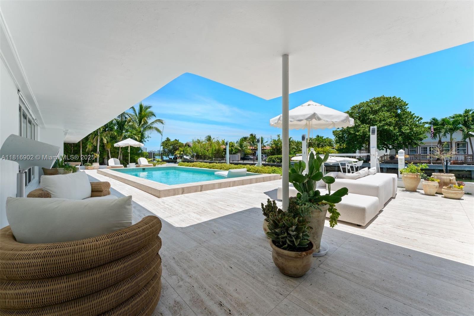 DAVIS HARBOR - Residential