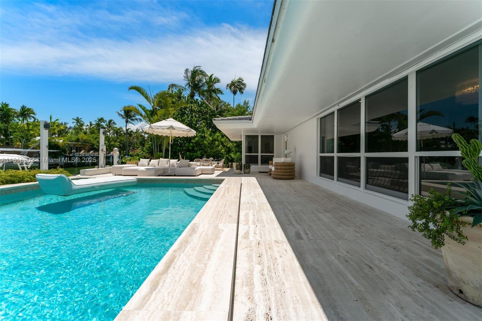 DAVIS HARBOR - Residential