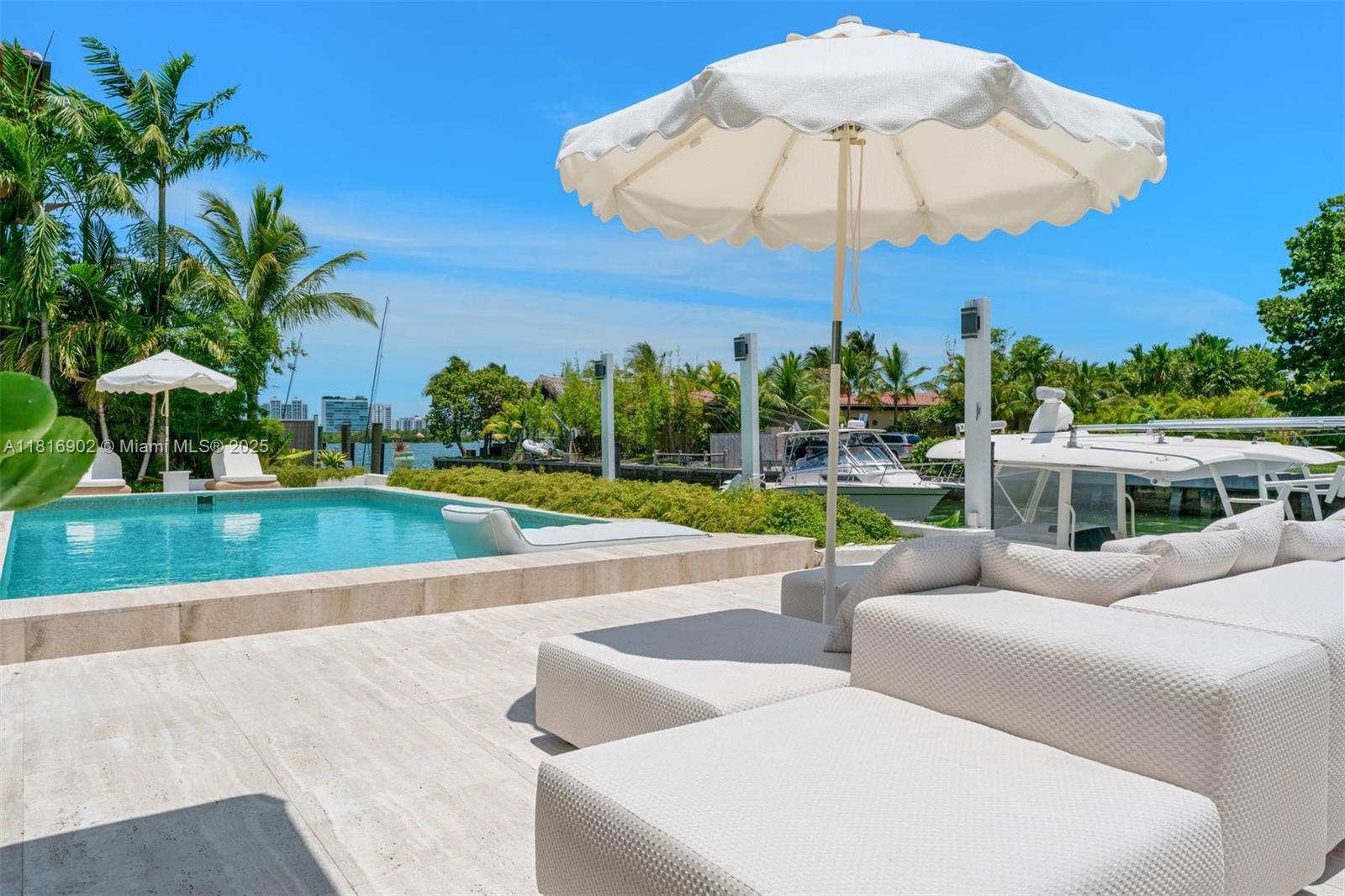 DAVIS HARBOR - Residential