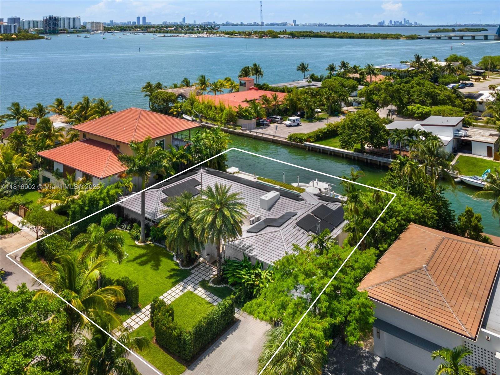 DAVIS HARBOR - Residential