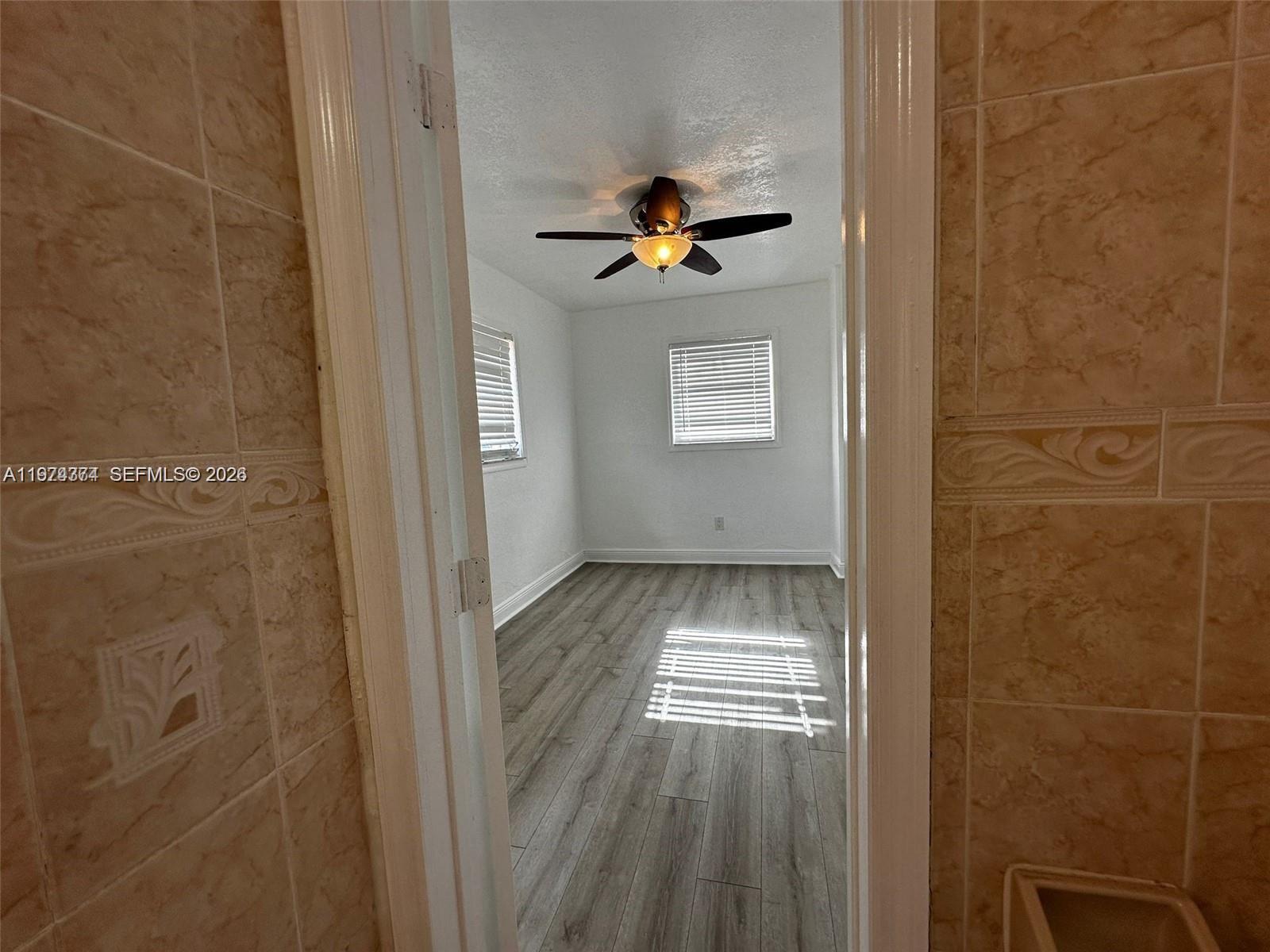 SO MIAMI HEIGHTS MANOR - Residential Lease