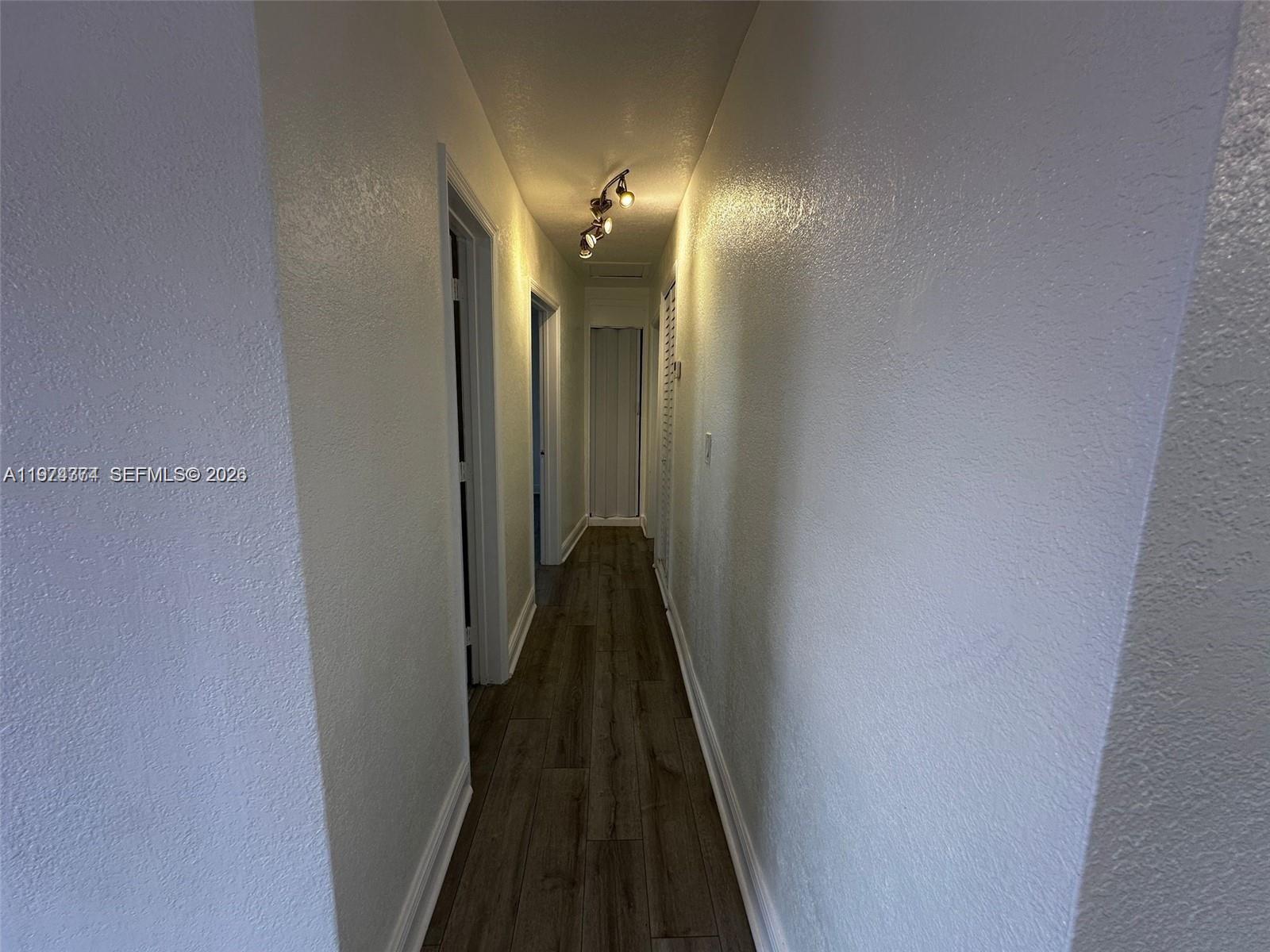 SO MIAMI HEIGHTS MANOR - Residential Lease