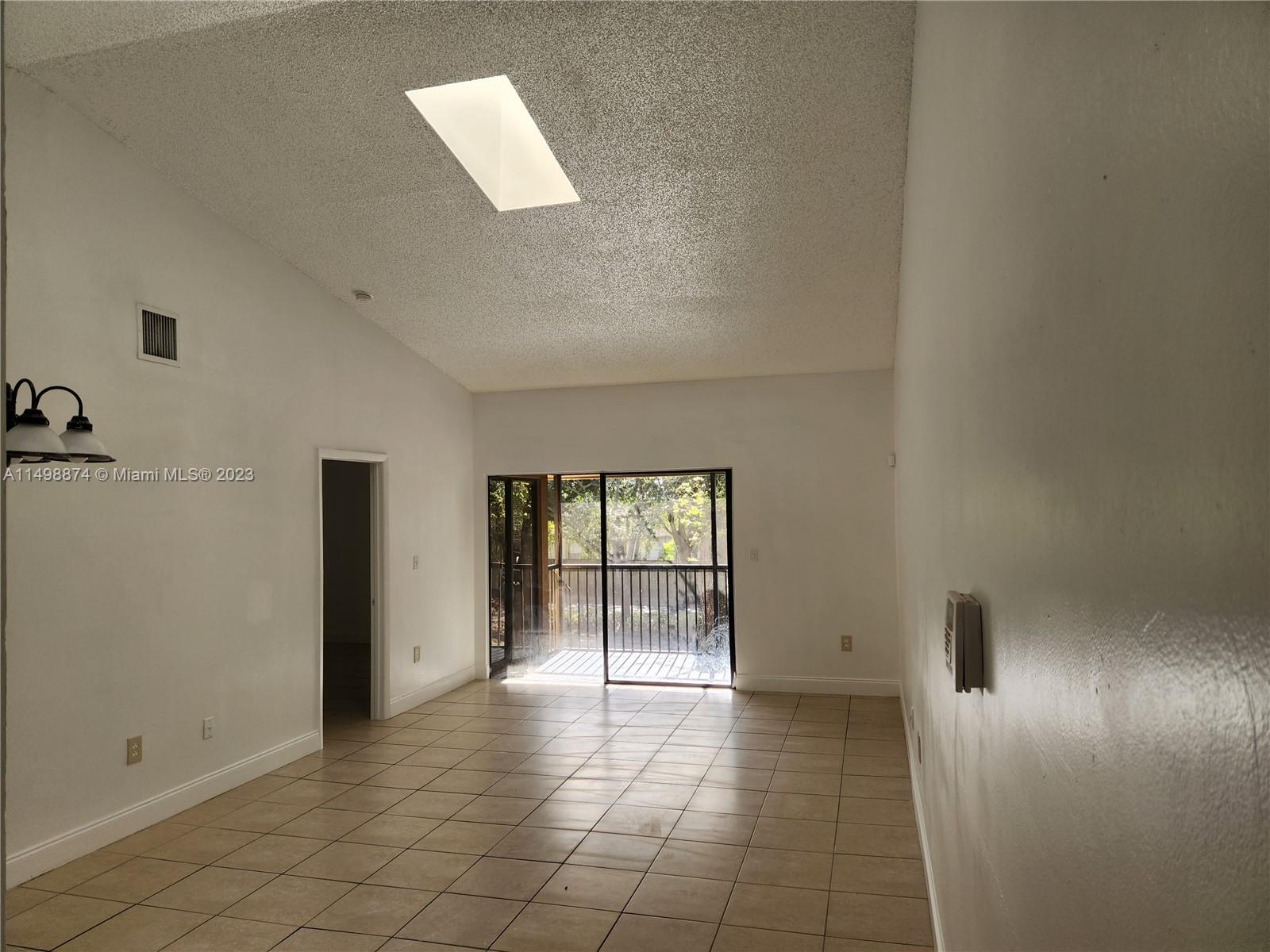 VERANO @ MIRAMAR CONDO - Residential Lease