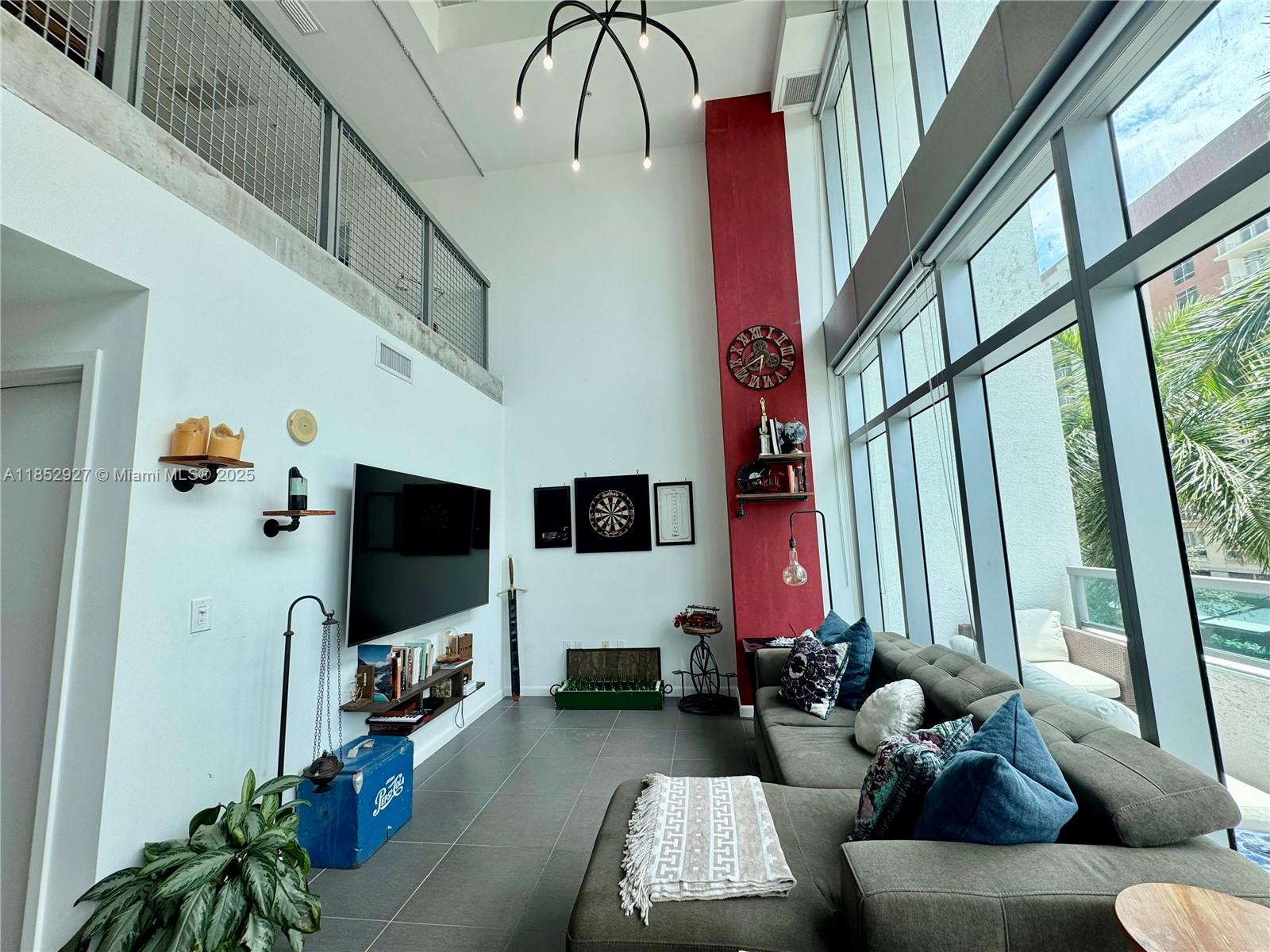 3301 NE 1st Ave M0303