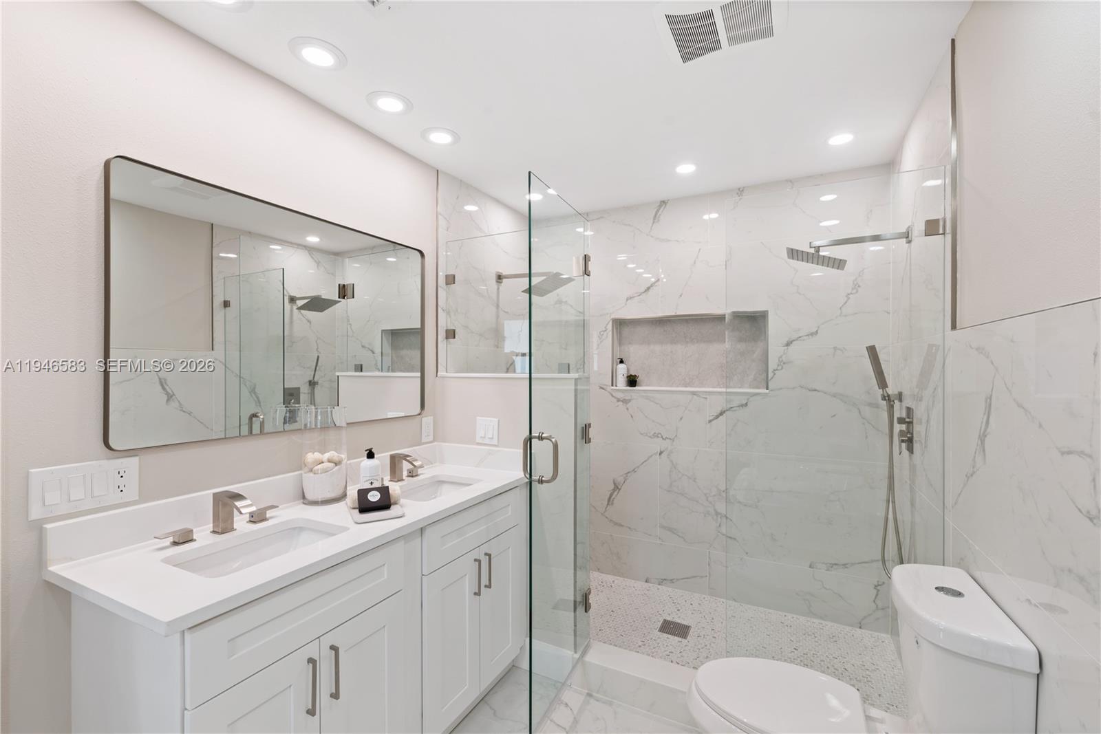 VERO ISLES PLAT NO 6 - Residential