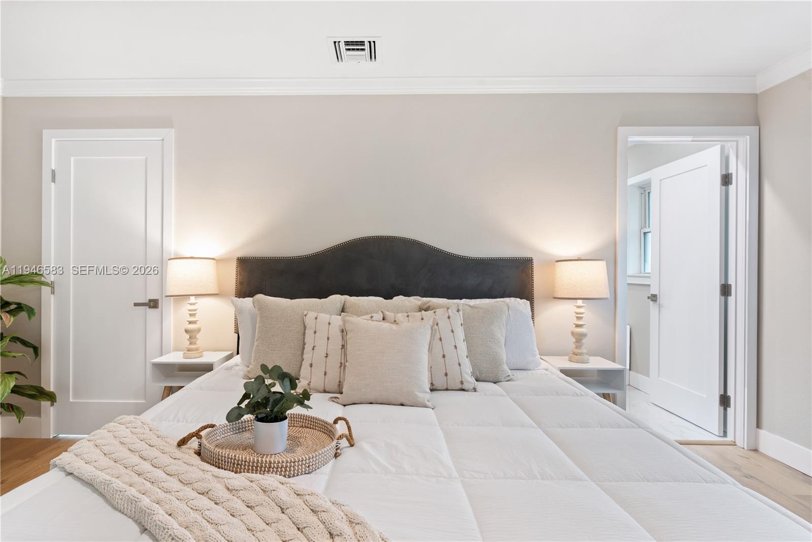 VERO ISLES PLAT NO 6 - Residential