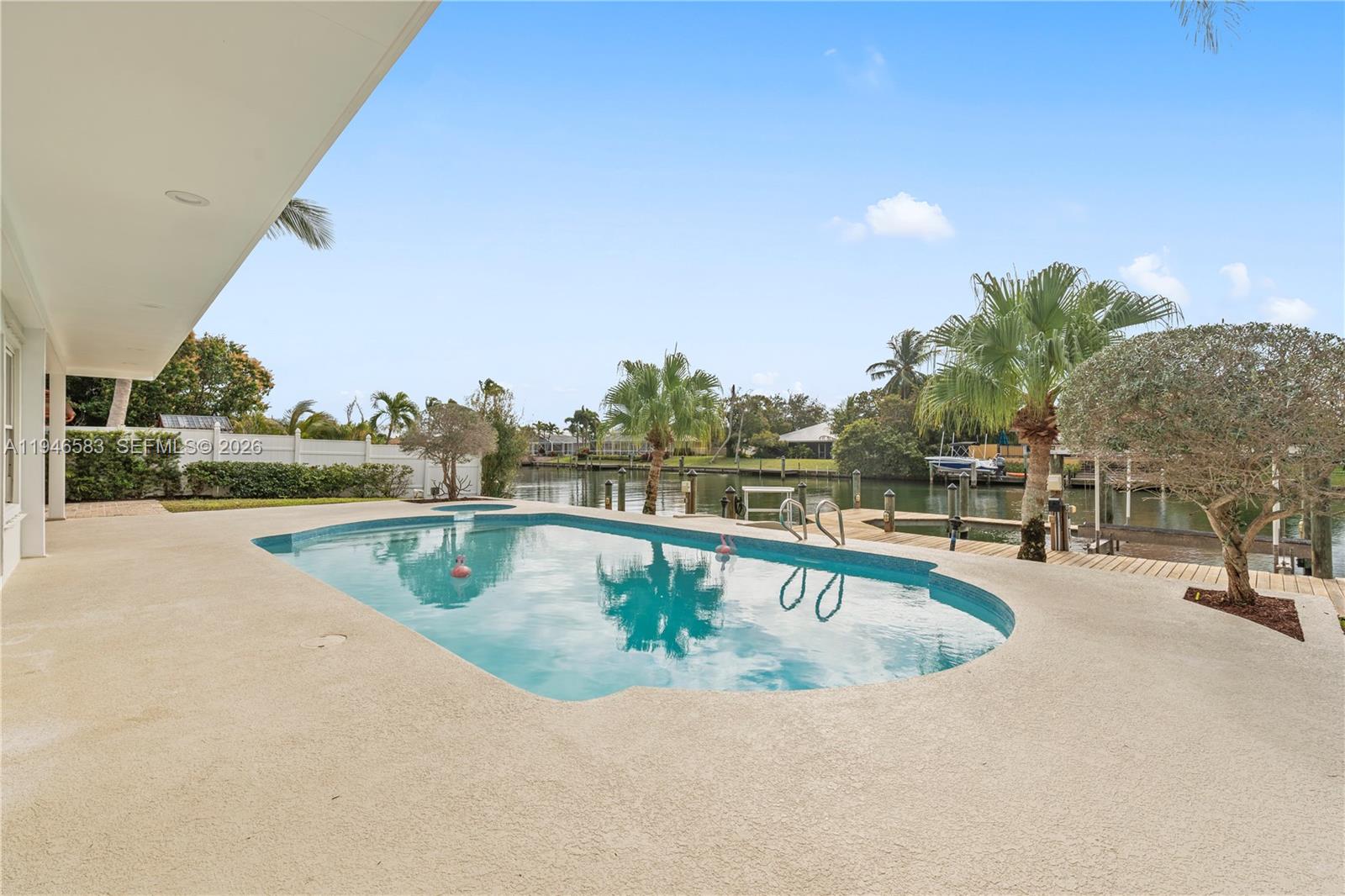 VERO ISLES PLAT NO 6 - Residential