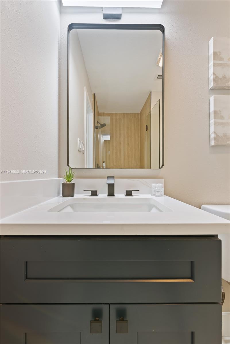 VERO ISLES PLAT NO 6 - Residential