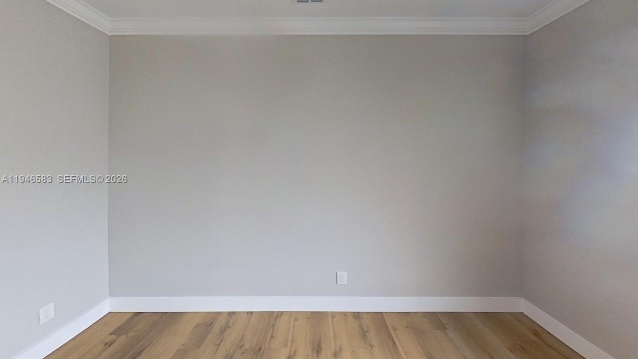 VERO ISLES PLAT NO 6 - Residential