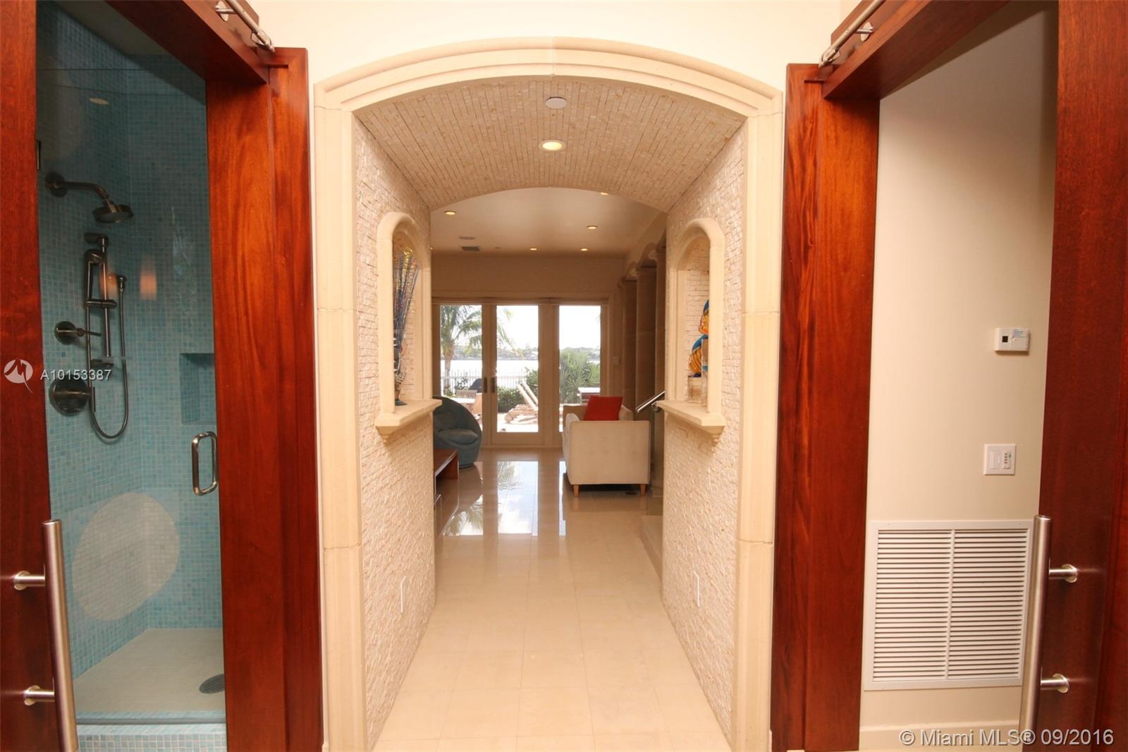 Sunset Key - Residential