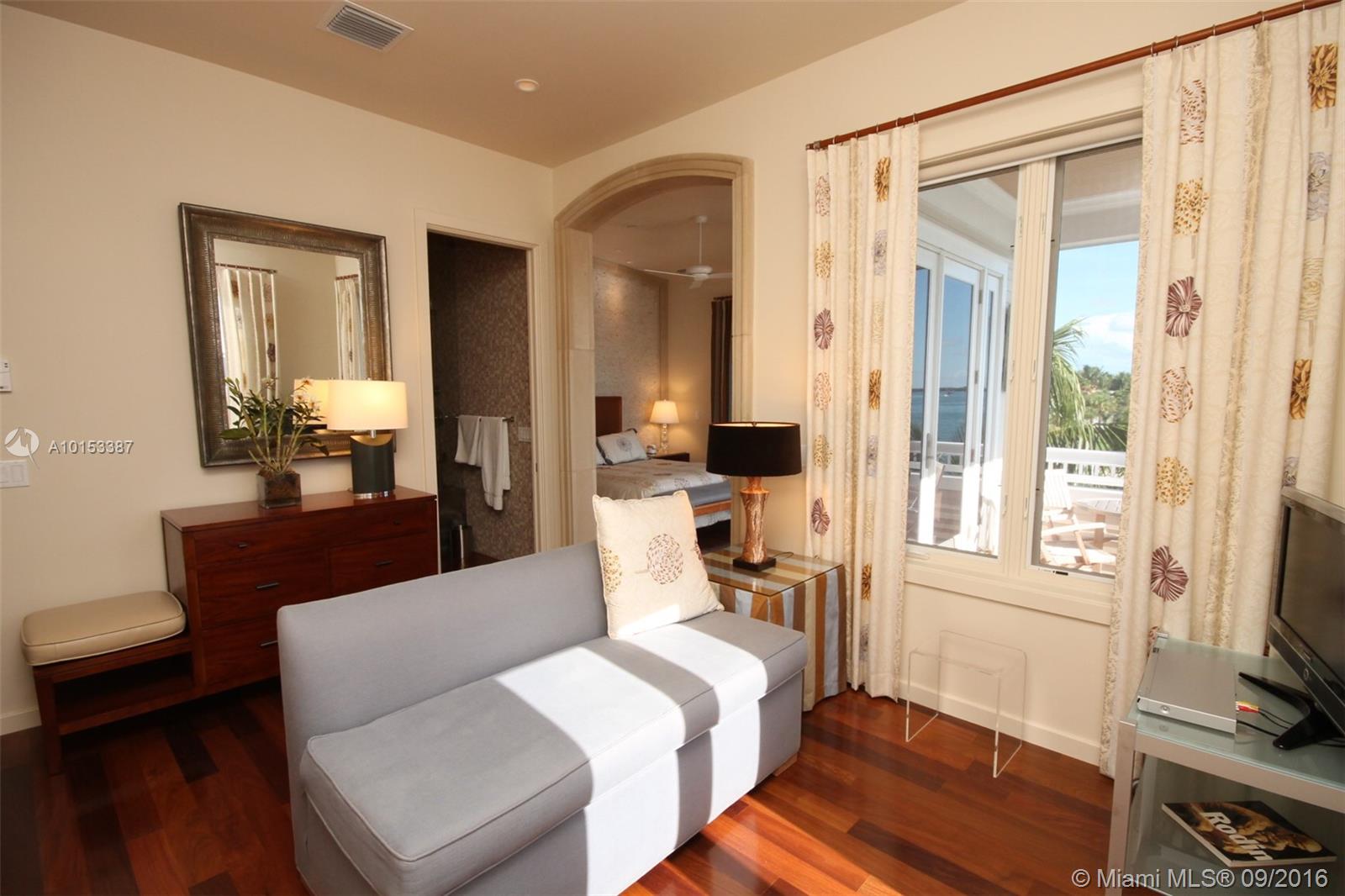 Sunset Key - Residential