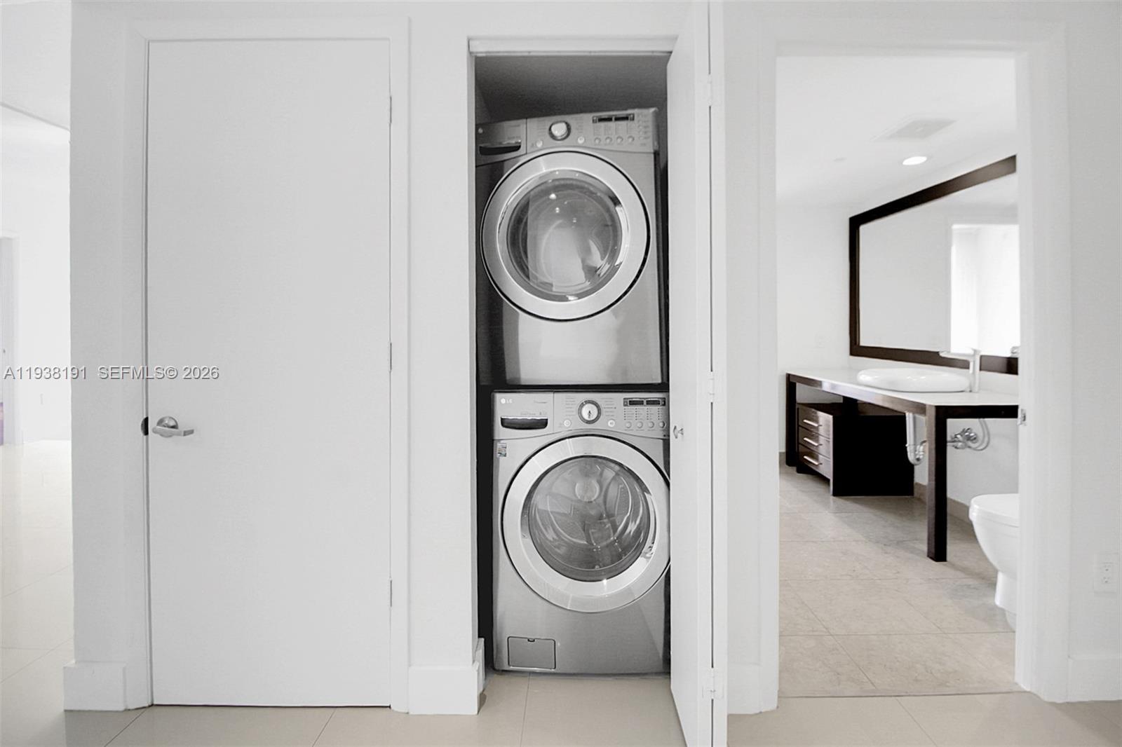 495 Brickell Ave 4605