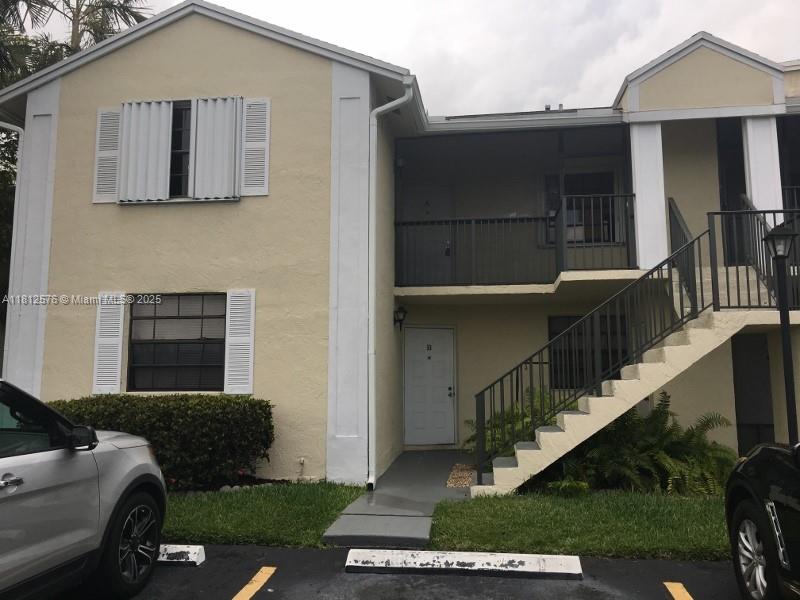 Property for Sale at 1061 Jefferson Dr 1061B, Homestead, Miami-Dade County, Florida - Bedrooms: 3 
Bathrooms: 2  - $239,900