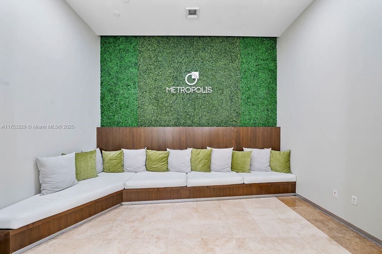 METROPOLIS II AT DADELAND - Residential