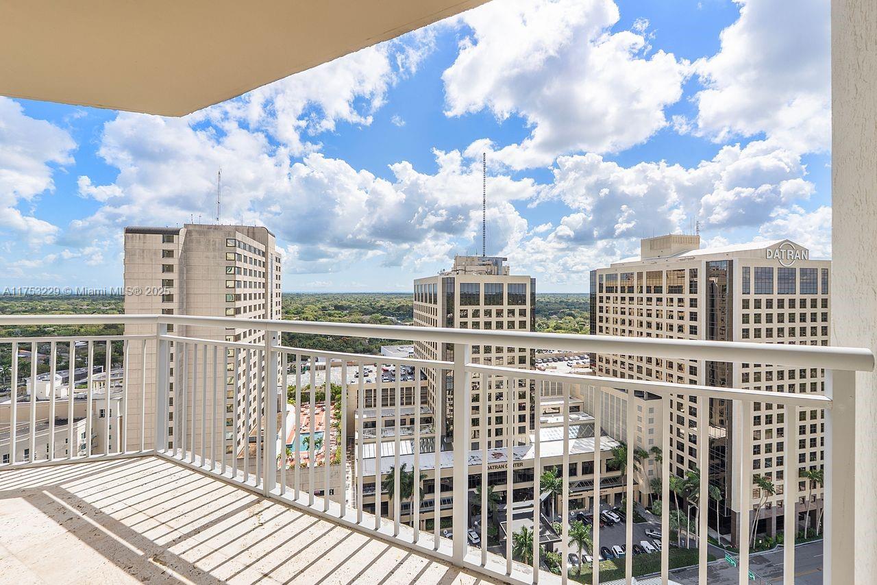 METROPOLIS II AT DADELAND - Residential