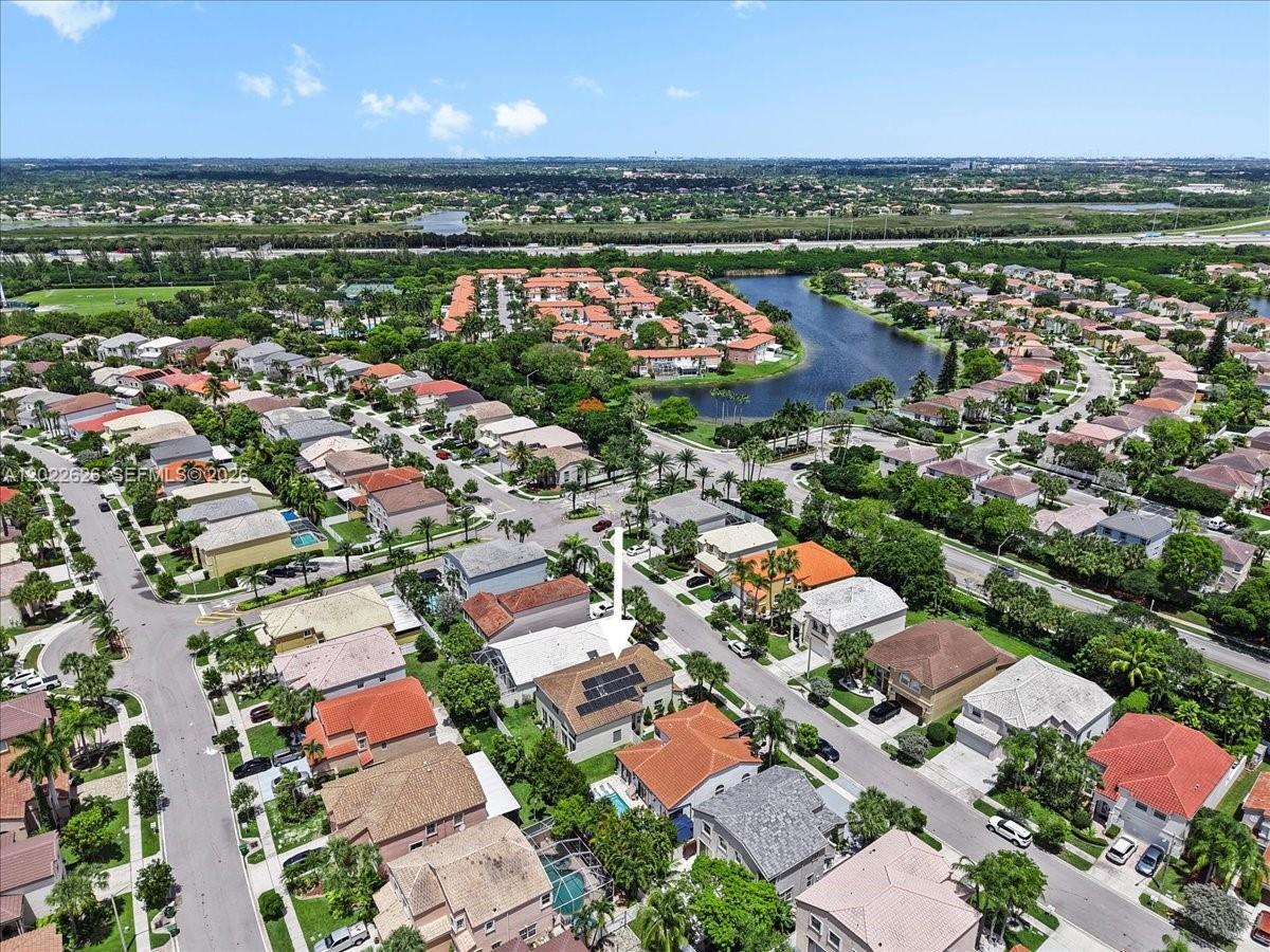 TOWNGATE - Residential