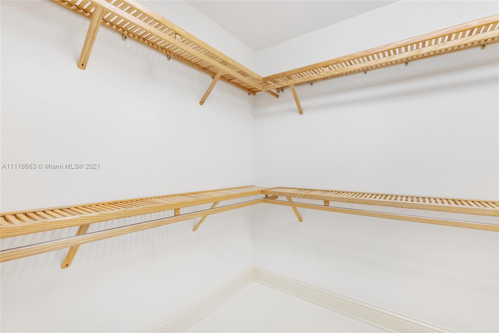 ONE WATERMARK PLACE OF TH - Residential