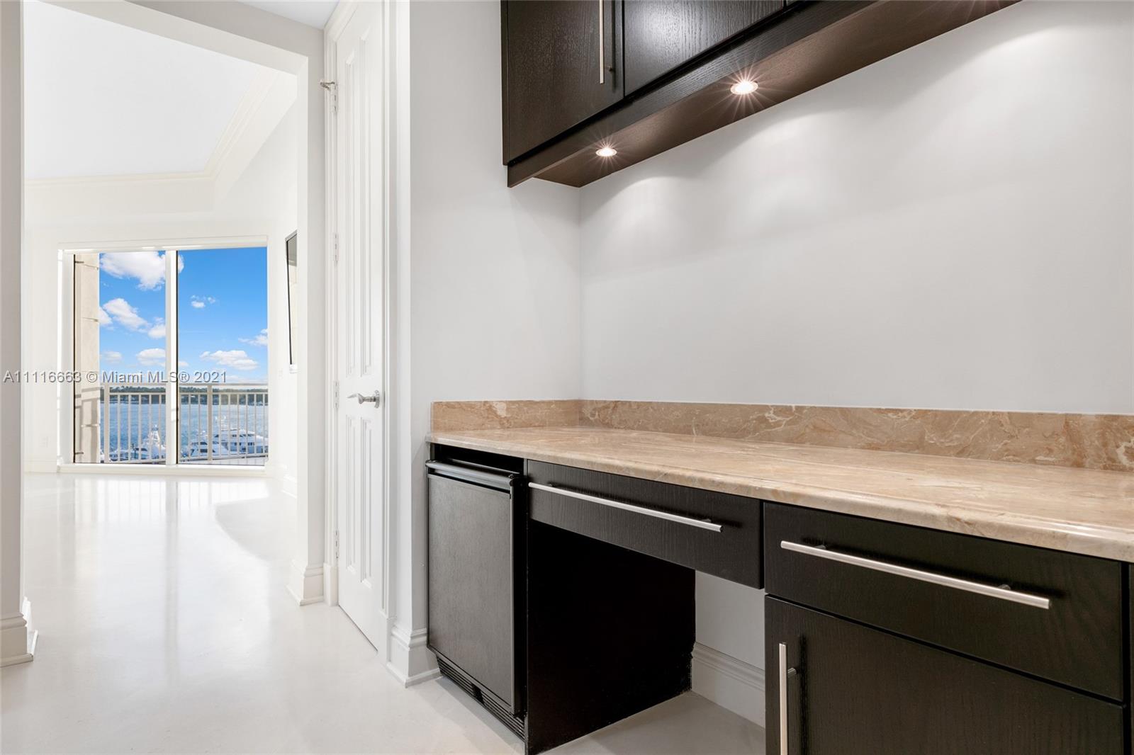 ONE WATERMARK PLACE OF TH - Residential